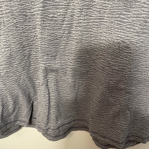 LULULEMON GLIDE AND STRIDE TANK 8 - Picture 10 of 12